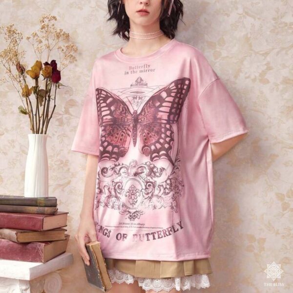 Winged Aura - Oversized Tee