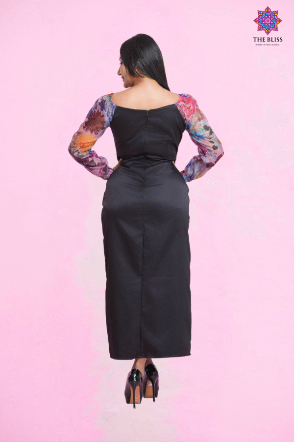 Noir Bloom Sweetheart - Image 4